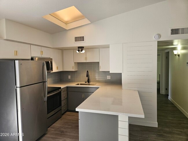 Photo - 2336 N 46th St Unidad 7