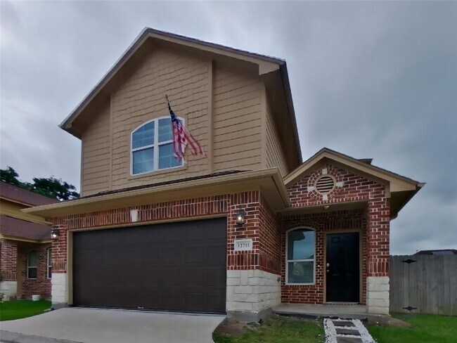 Photo - 12711 Plummersville St House