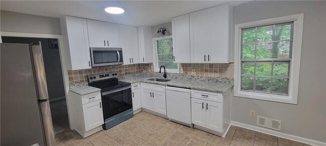 Photo - 2035 Northland Dr NW