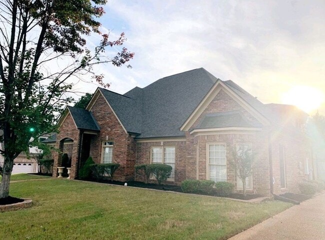 Photo - 1695 Berryhill Rd