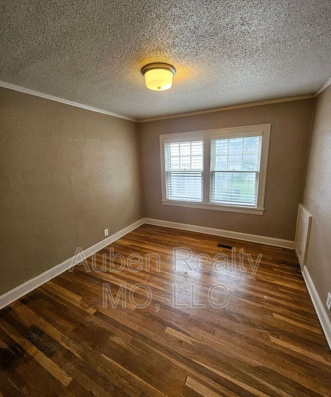 Photo - 5320 Rockhill Rd