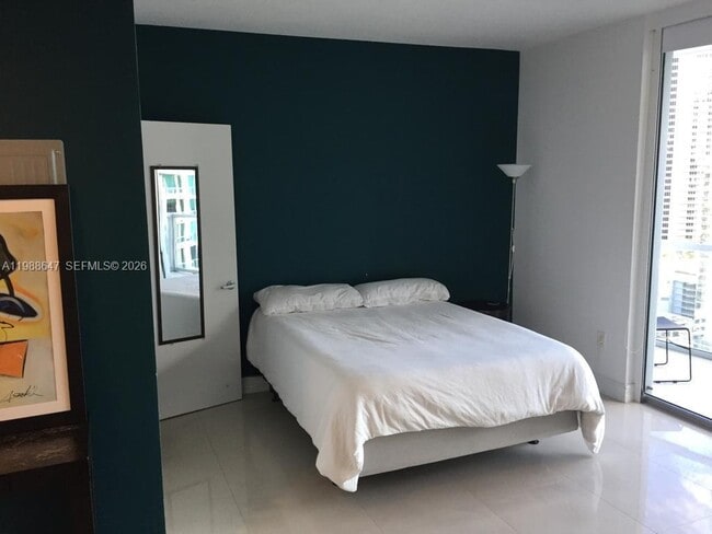 Photo - 1060 Brickell Ave Unidad 2509