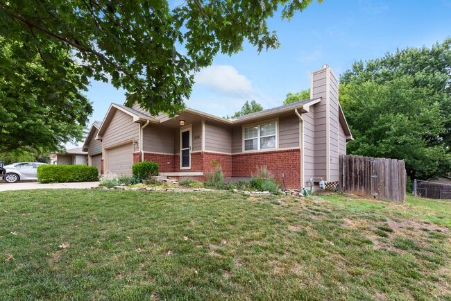 Photo - 1426 N Rawhide Dr