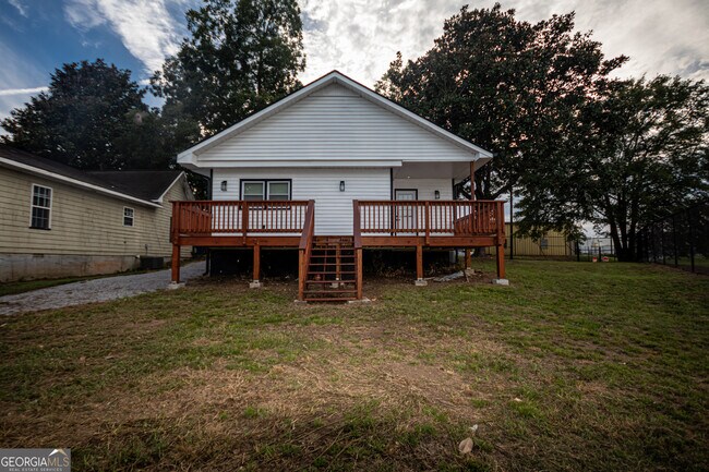 Photo - 330 Macon Ave