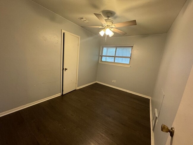 Photo - Beautiful 4 Bedroom Southern Hills Home