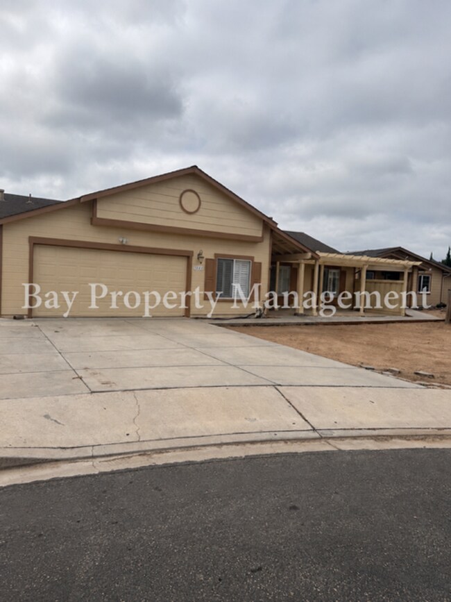 1001 Highpoint Ct Unidad Main