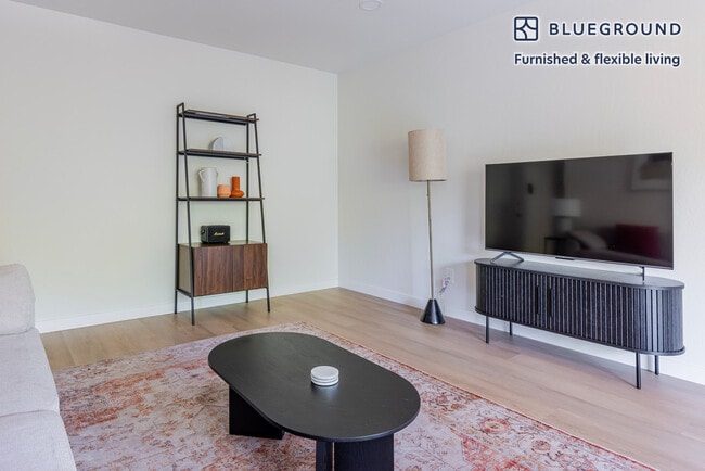 Photo - 2721 Midtown Ct Unidad SI FL2-ID1865