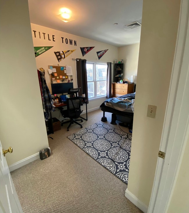 Photo - 2-Fl Duplex Available for June! 3-beds, 2.5 Baths