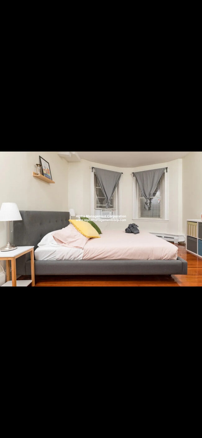 Photo - 208 Winthrop Rd Unit B1