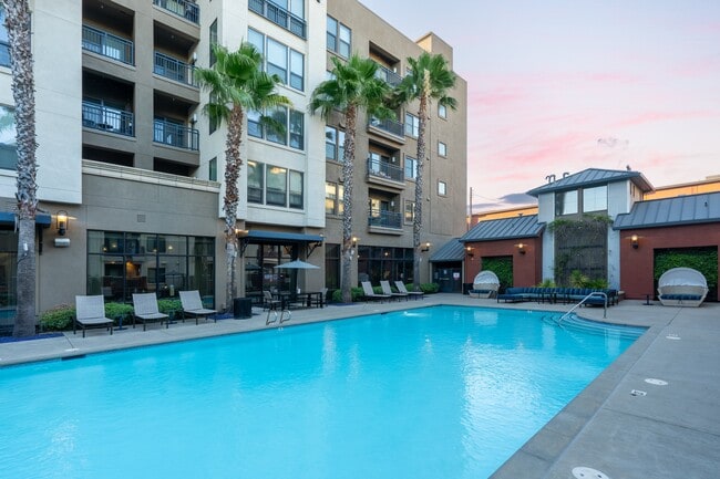 Photo - LINQ Midtown