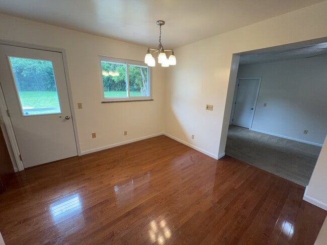 Photo - 8221 Sunburst Dr
