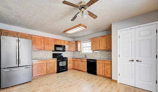 Photo - 2102 Yosemite Dr