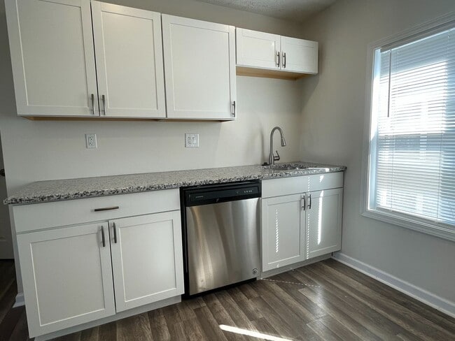 Photo - 1239 W 67th St Unit 2nd Floor