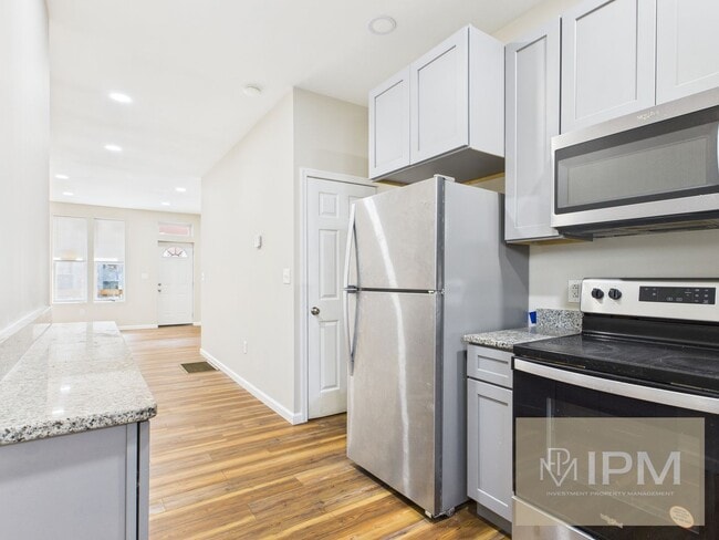 Photo - Available Now! Charming 3 Bedroom, 2 Bath ...