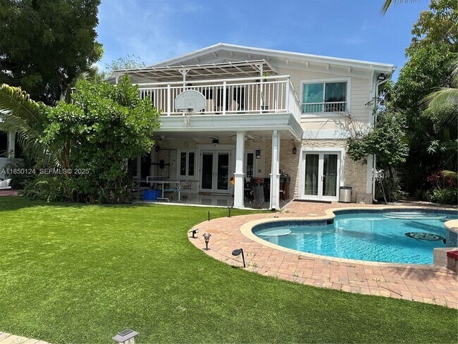 Photo - 1524 Argyle Dr