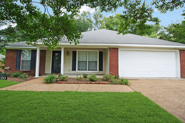 Photo - 320 Hawthorne Dr Casa