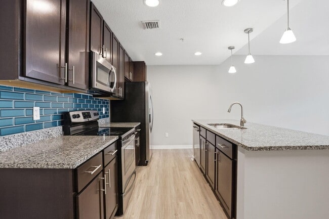 Photo - 3605 High Ridge Rd Unit 204