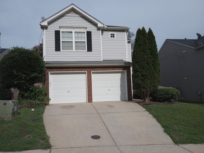 Photo - 108 Lacombe Ct