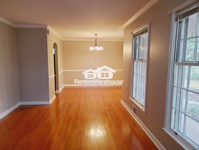 Photo - 2020 Annette Ln SW