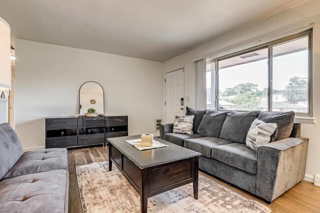 Photo - 9341 Hoffman Way