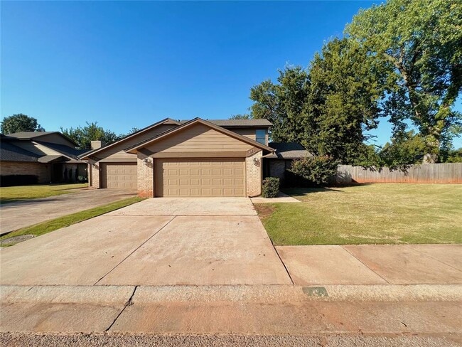 Photo - 213 Woodbridge Cir Townhome