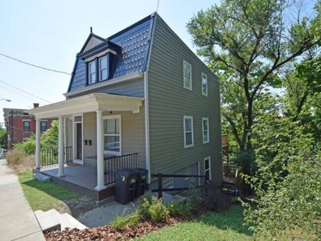 Photo - 107 E Clifton Ave Unidad ID1234534P