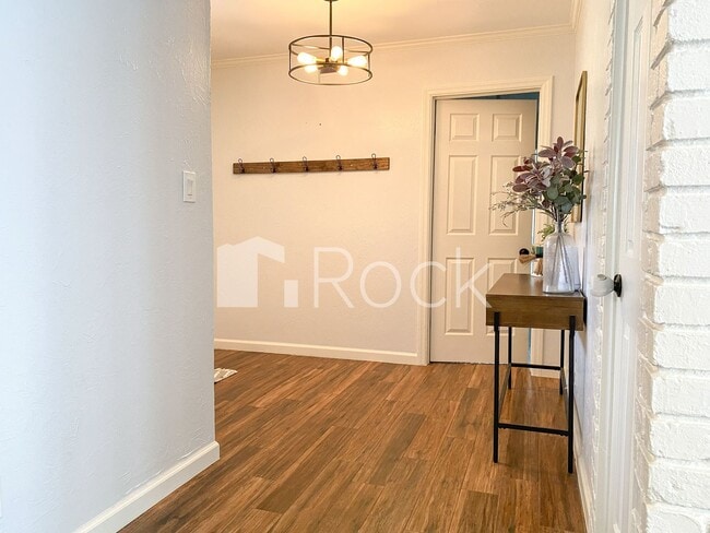 Photo - 3308 NW 60th St