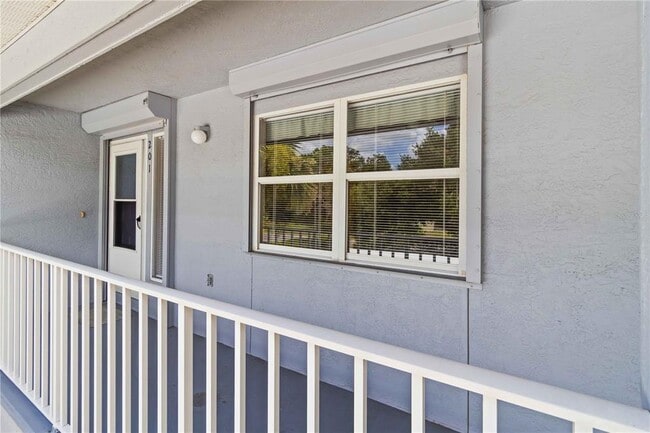 Photo - 880 Bird Bay Dr W Unit 201