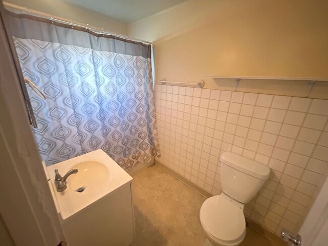 Photo - 2002 Reclamation Ave