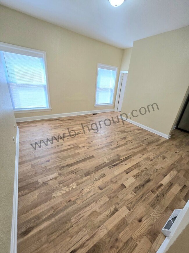 Photo - 5714 7th Ave Unit Apt 203