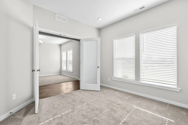 Photo - 367 Birchwood Dr