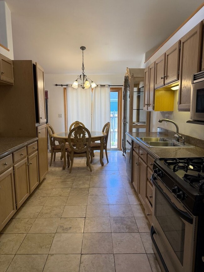 Photo - 460 Palmetto Dr