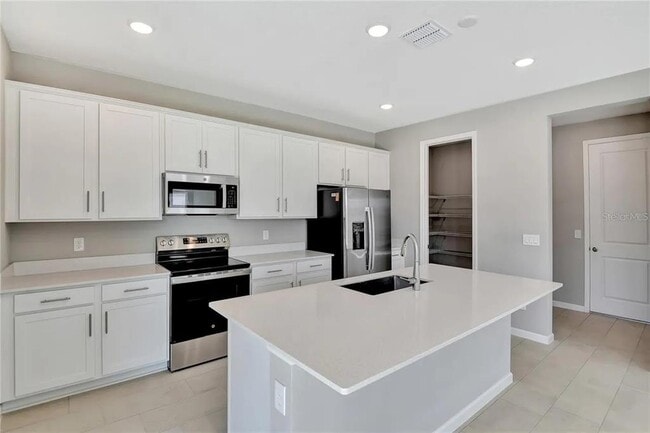 Photo - 560 Summit River Dr