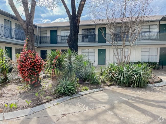 Building Photo - Swope & Mangold Rental