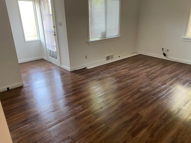 Photo - 843 SW 116th St