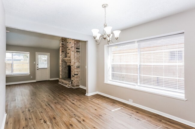 Photo - 5419 Deer Timbers Trail