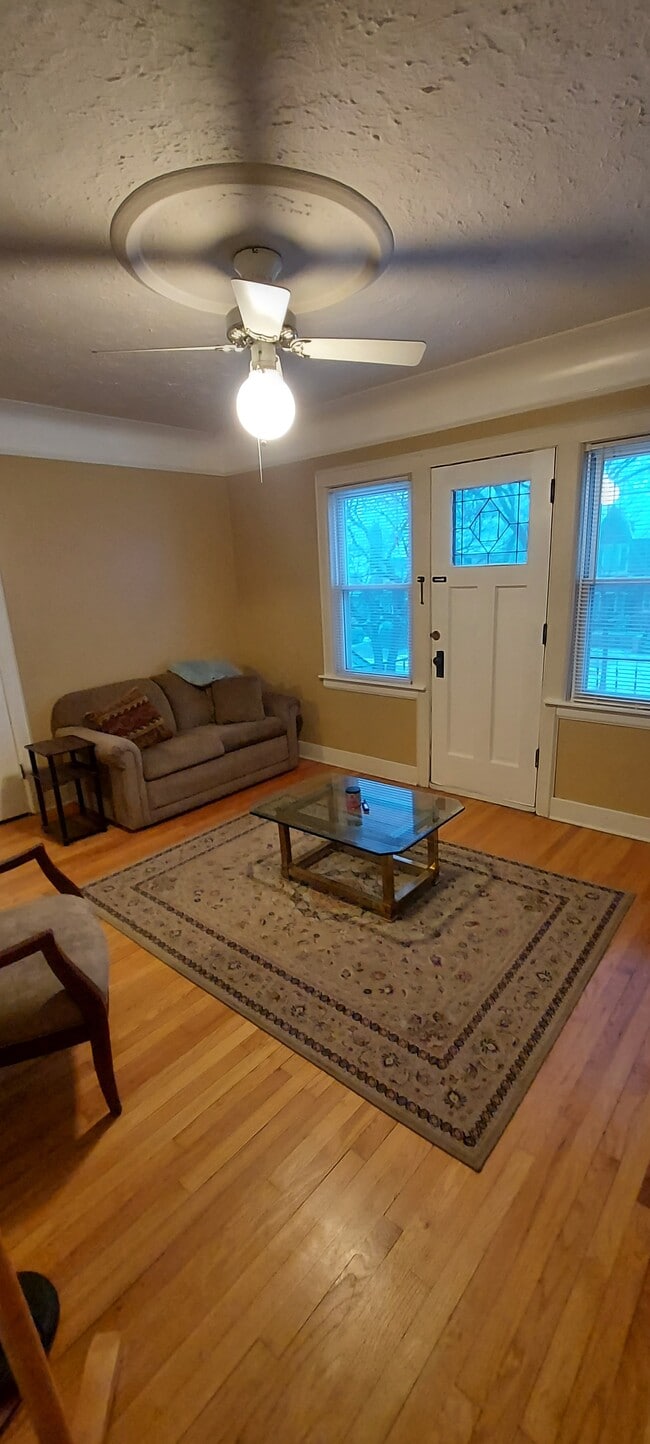 Photo - 22149 Military St Unidad 22149 Upper