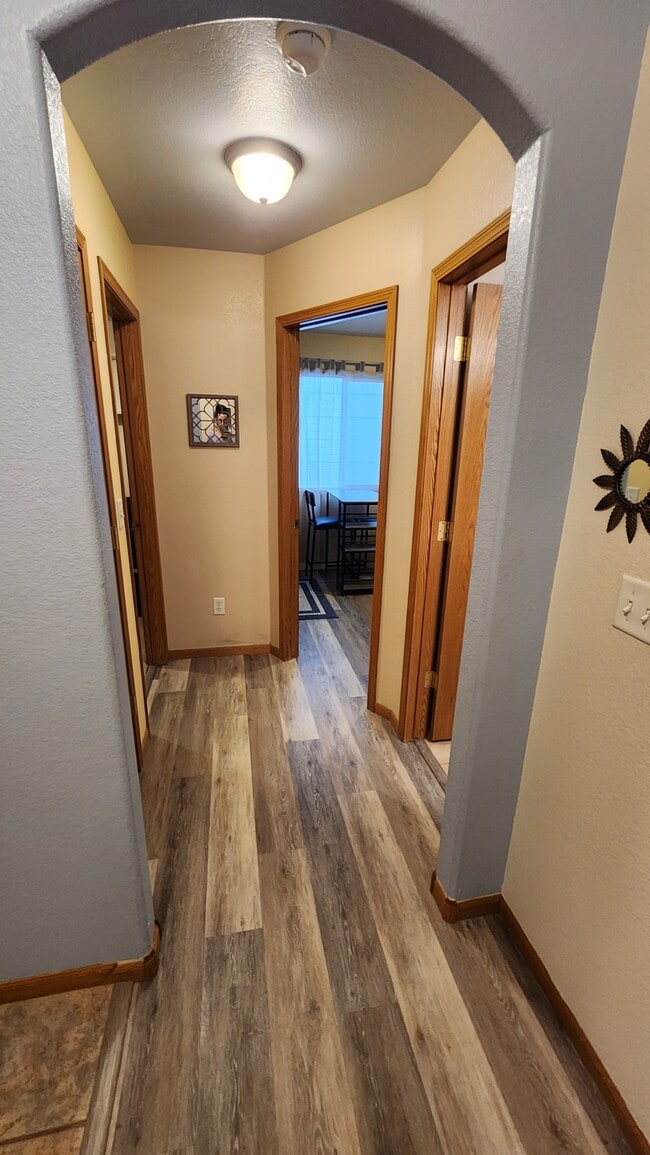 Photo - 371 Cardinal Ave