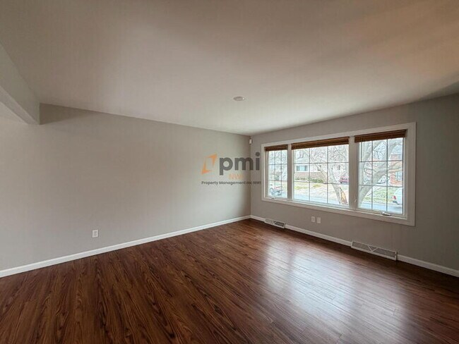 Photo - 7419 Wilson Pl