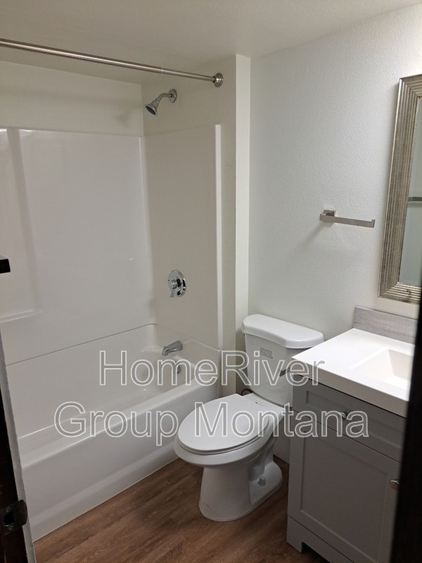 Photo - 707 SW Higgins Ave