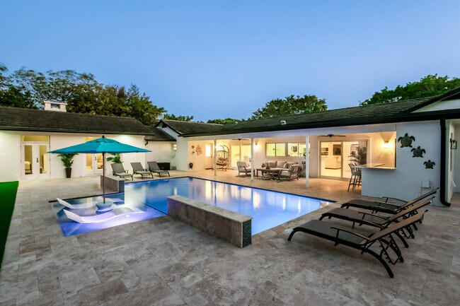 Photo - 3127 Sherwood Blvd