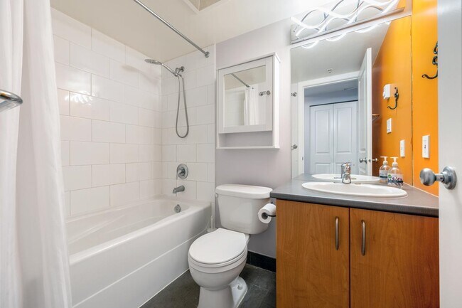 Photo - 1295 Richards St Unité 311