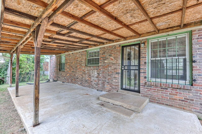 Photo - 1032 Dozier Pl