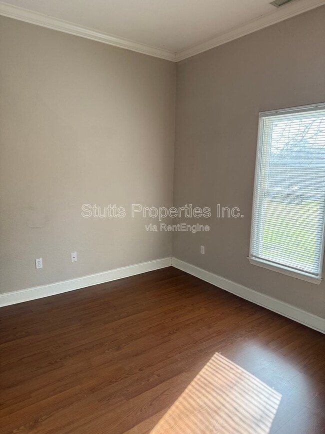 Photo - 202 S Cave St Unidad 102