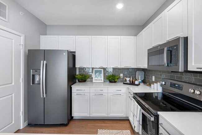 Photo - Bainbridge Creekside