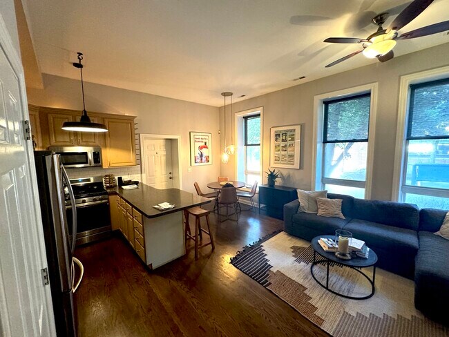 Photo - 1344 N North Park Avenue