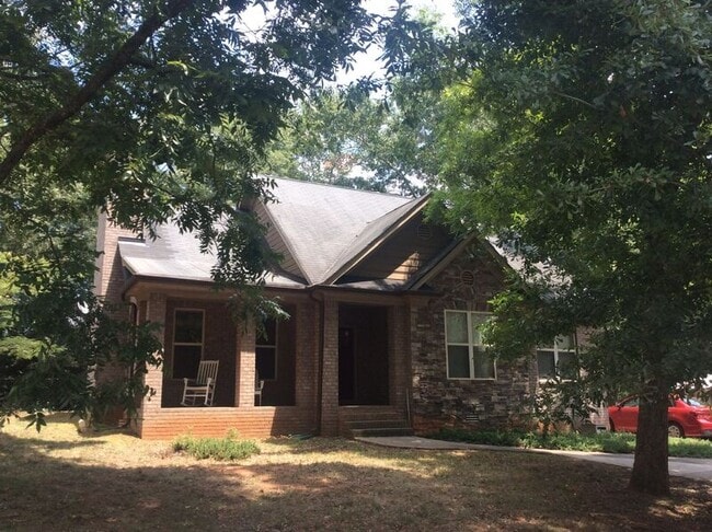 Building Photo - 395 Old Princeton Rd