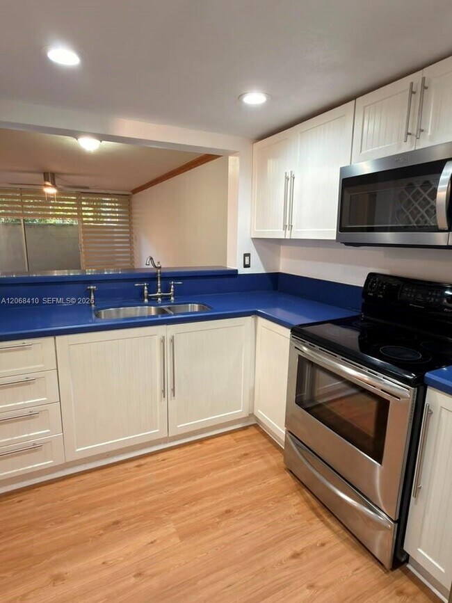 Photo - 10835 SW 112th Ave Unit 114