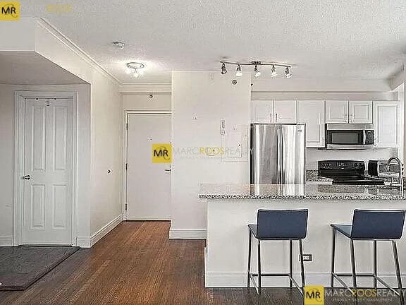 Photo - 534 Beacon St Unit 305