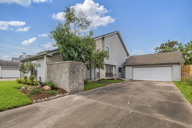 Photo - 3218 Freshmeadows Dr